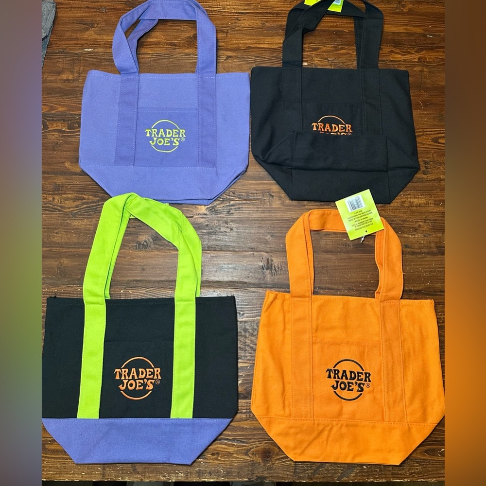 FULL SET OF 4! Trader Joe’s Trick Or Treat Canvas Tote Bags Mini Halloween. - Picture 2 of 6